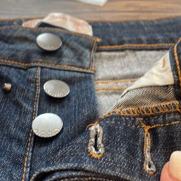 No boundaries juniors 9 rough hem dark wash shorts w/ metal studs - Picture 5 of 5